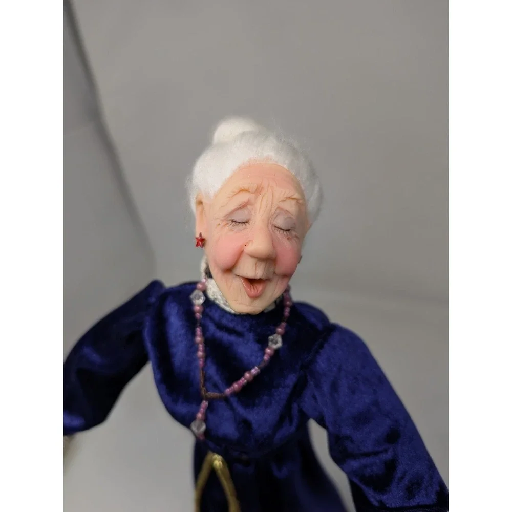 Jacqueline Kent Carollers 15
